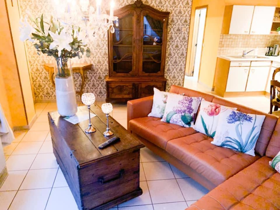 B&B Bourgeoisie*** Frahan エクステリア 写真